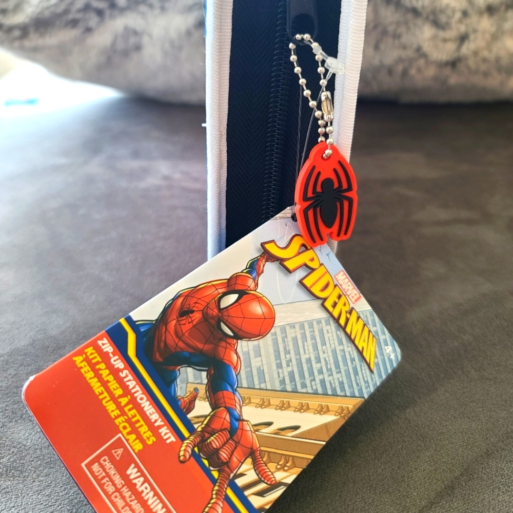 Spider-Man school Kit - Picture 7 of 7